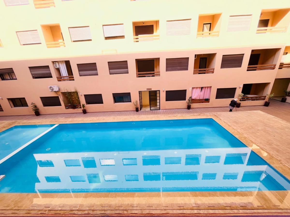 Appart A Cote De La Gare Du Train Marakeş Dış mekan fotoğraf